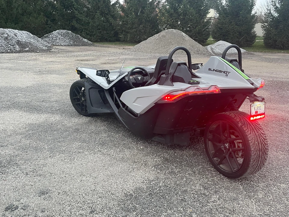 2022 Polaris Slingshot - Image 10 of 31