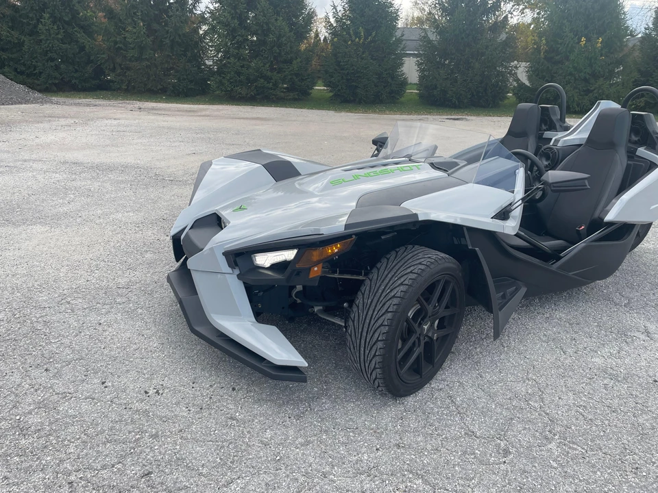 2022 Polaris Slingshot - Image 20 of 31