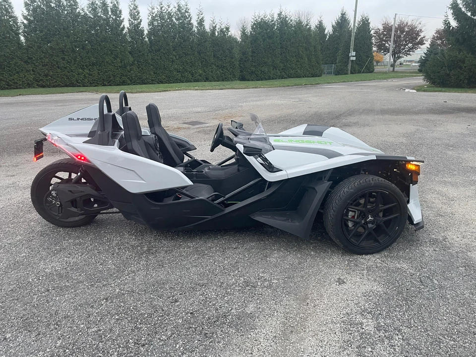 2022 Polaris Slingshot - Image 15 of 31