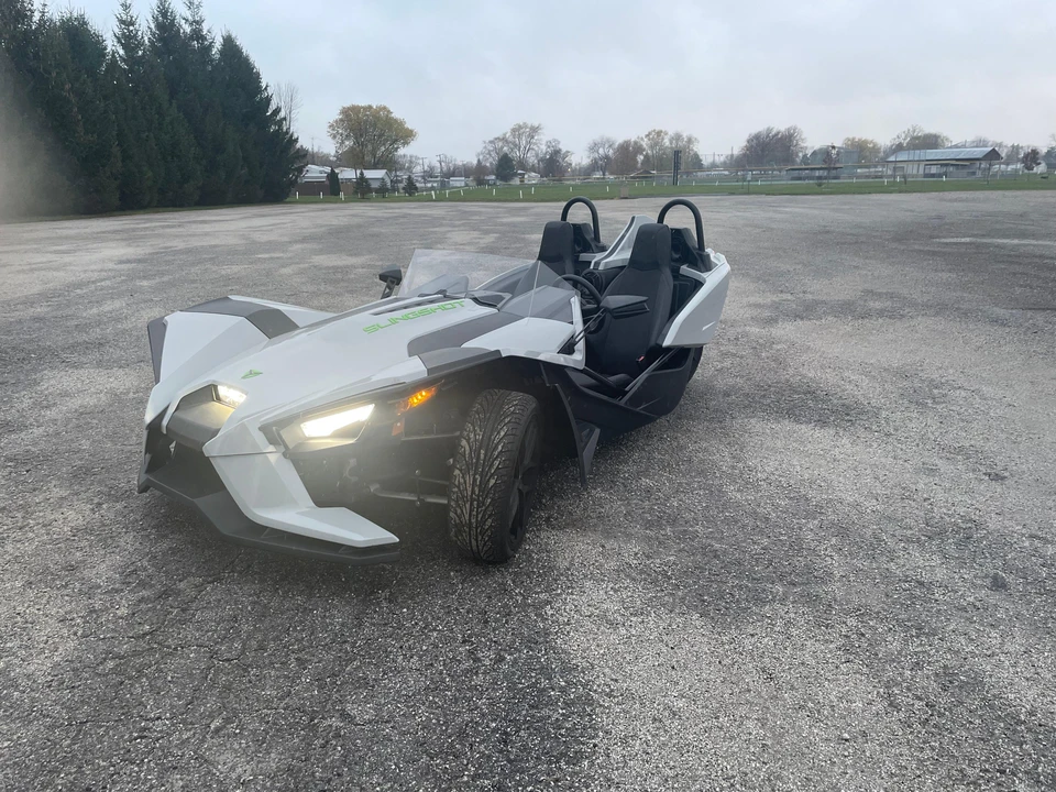 2022 Polaris Slingshot - Image 7 of 31