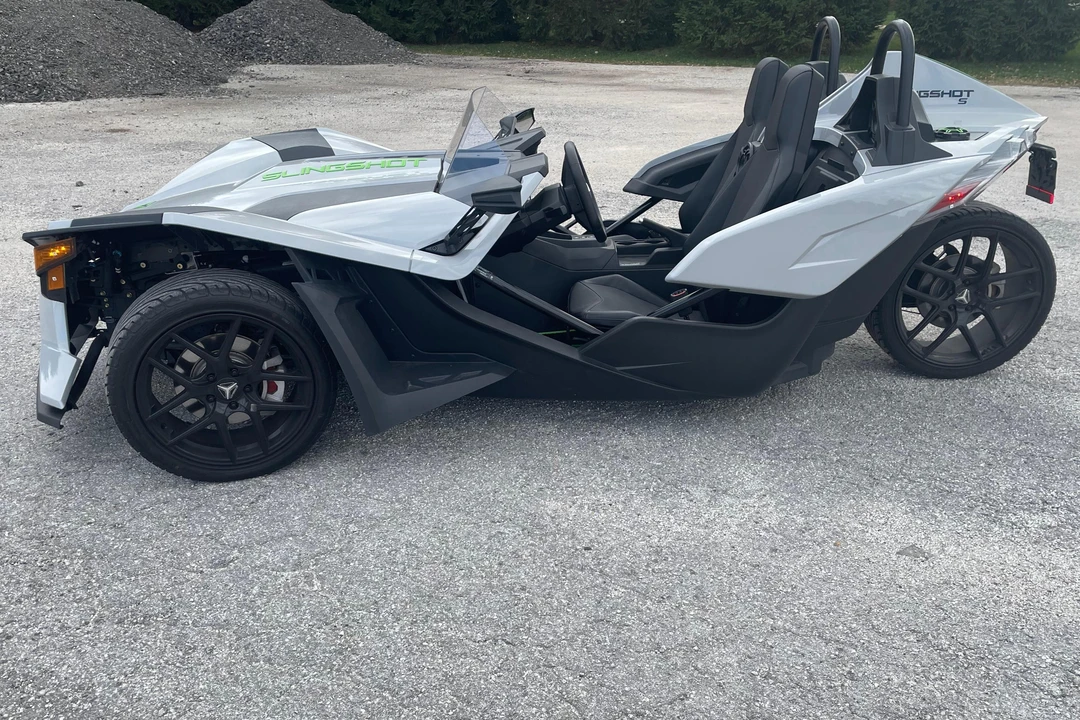 2022 Polaris Slingshot - Image 3 of 31