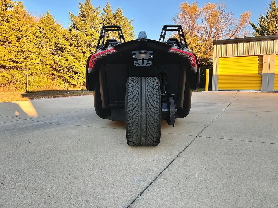 2022 Polaris Slingshot - Image 27 of 31