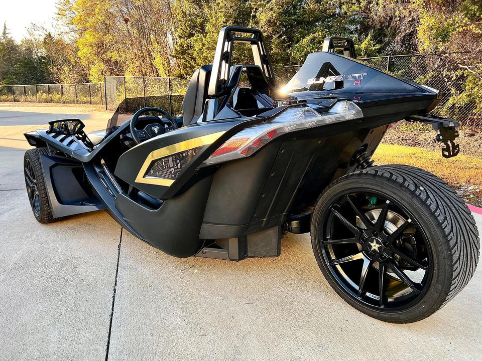 2022 Polaris Slingshot - Image 22 of 31