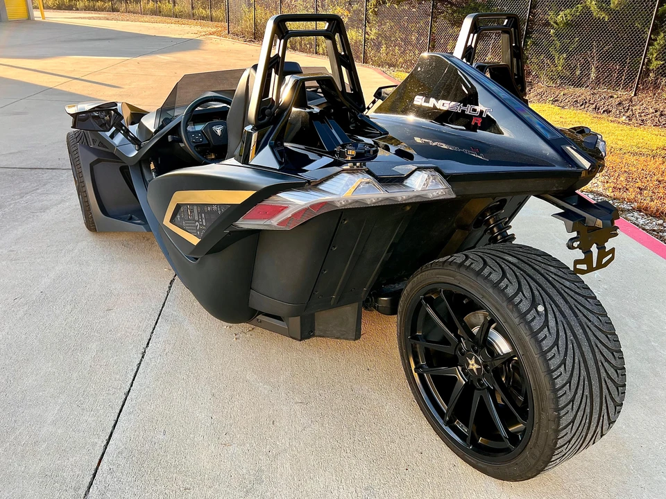 2022 Polaris Slingshot - Image 23 of 31