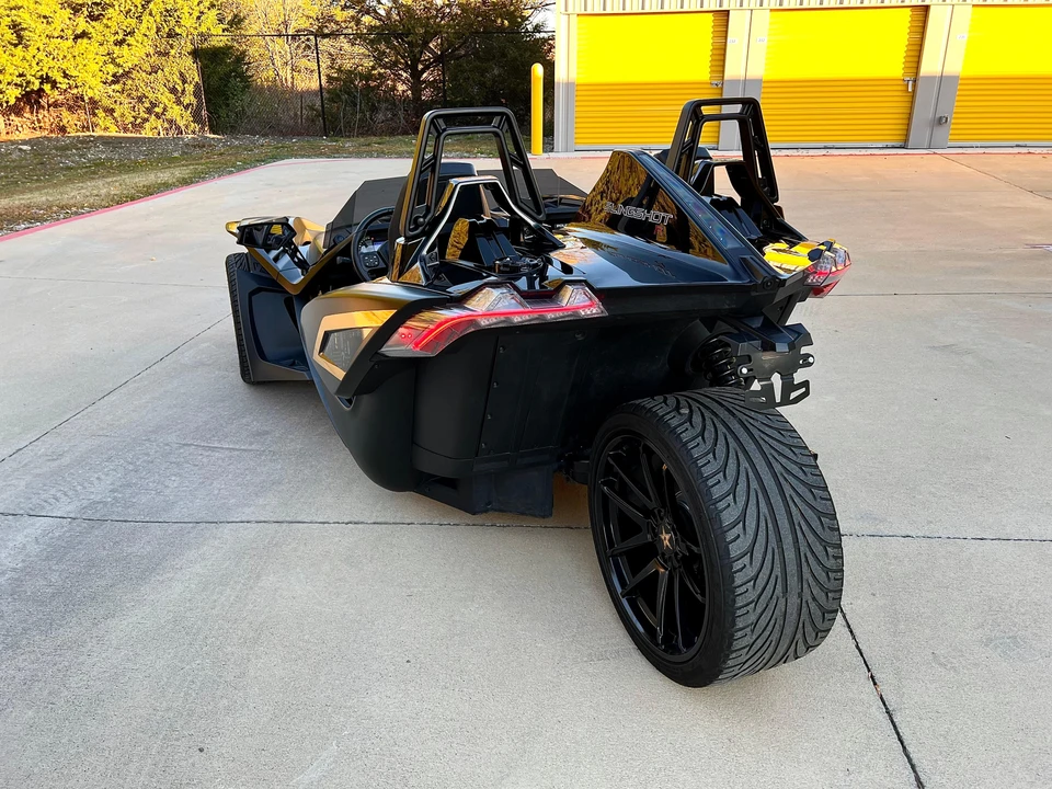 2022 Polaris Slingshot - Image 25 of 31