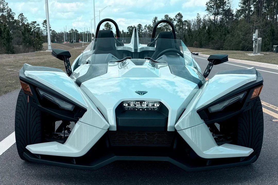 2022 Polaris Slingshot - Image 2 of 31