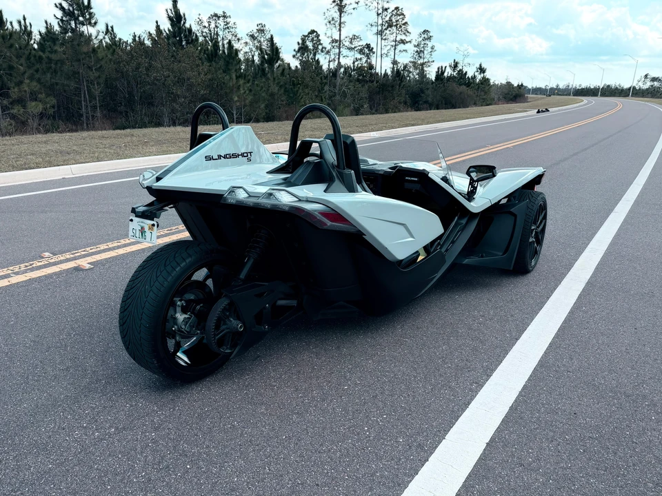 2022 Polaris Slingshot - Image 12 of 31