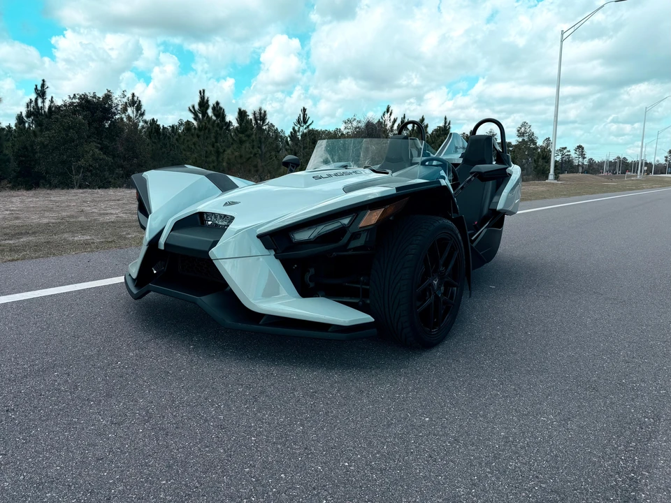2022 Polaris Slingshot - Image 7 of 31