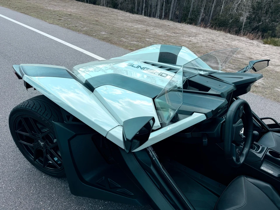 2022 Polaris Slingshot - Image 27 of 31
