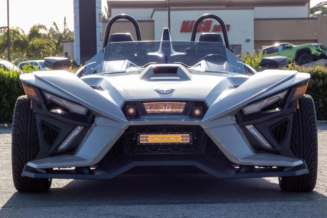 2022 Polaris Slingshot - Image 2 of 31