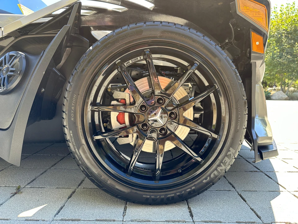 2022 Polaris Slingshot - Image 30 of 31