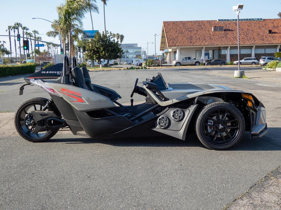 2022 Polaris Slingshot - Image 9 of 31