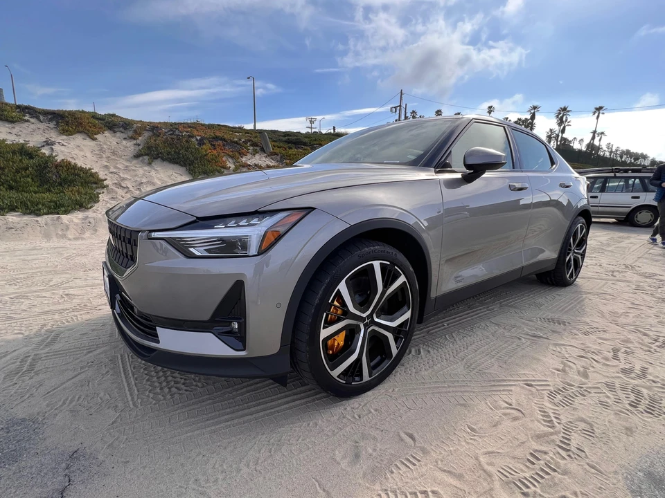 2022 Polestar 2 - Image 6 of 31