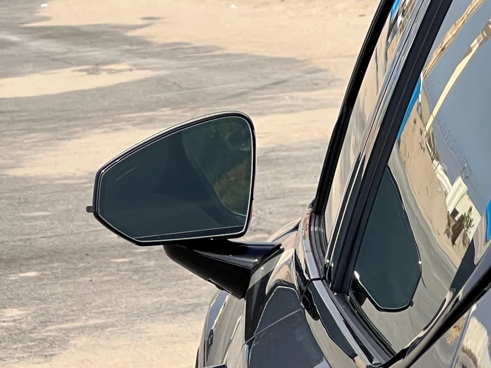 2022 Polestar 2 - Image 28 of 31