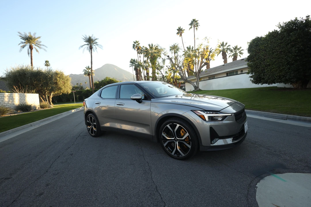 2022 Polestar 2 - Image 14 of 30