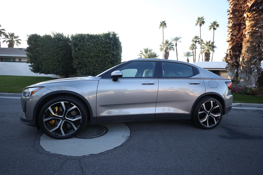 2022 Polestar 2 - Image 8 of 30