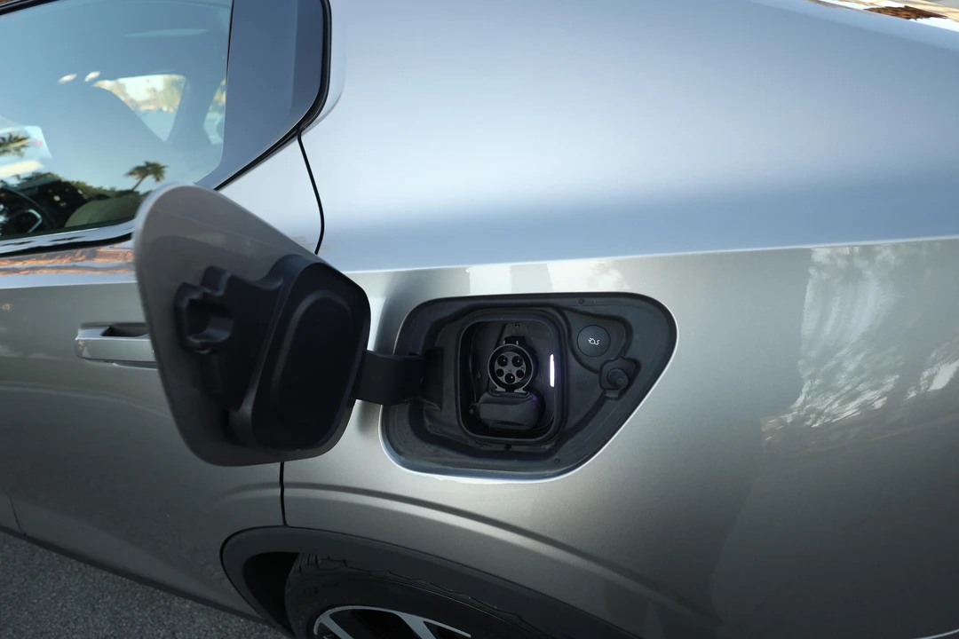 2022 Polestar 2 - Image 26 of 30