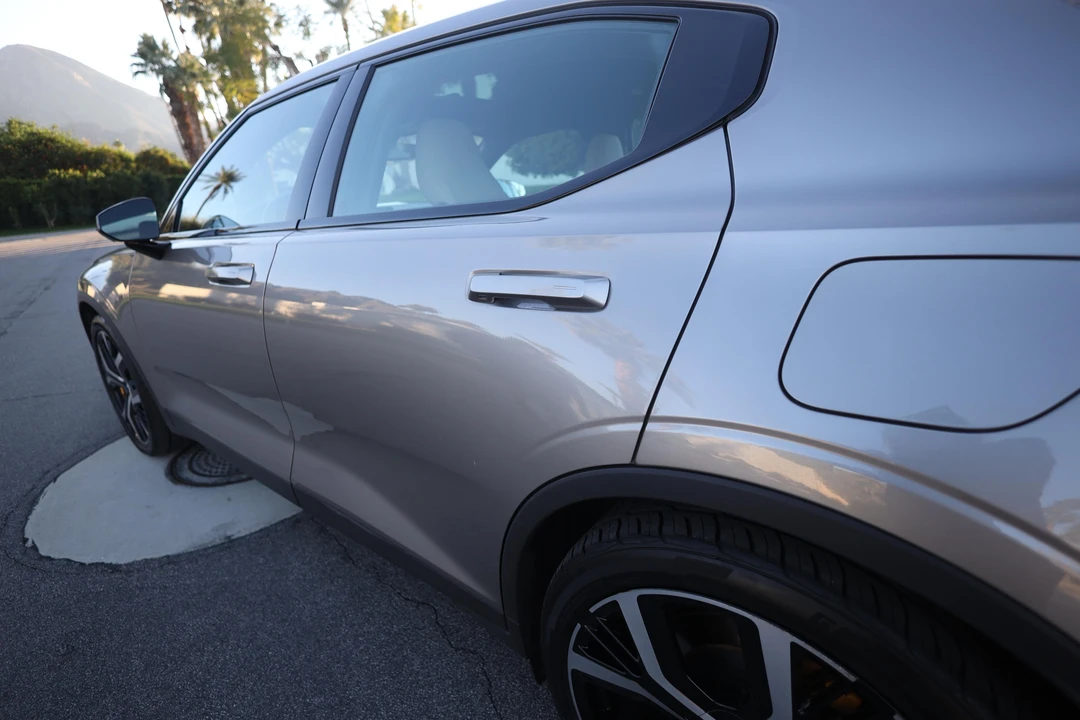 2022 Polestar 2 - Image 27 of 30