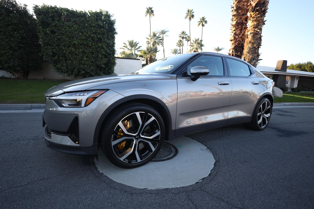 2022 Polestar 2 - Image 7 of 30
