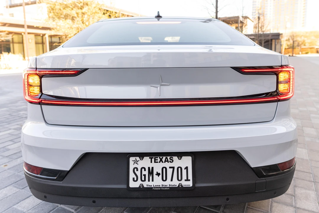 2022 Polestar 2 - Image 5 of 31