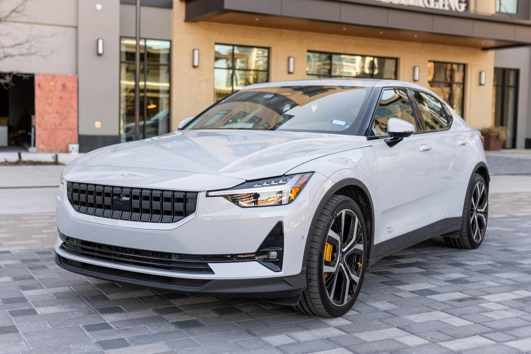 2022 Polestar 2 - Image 7 of 31