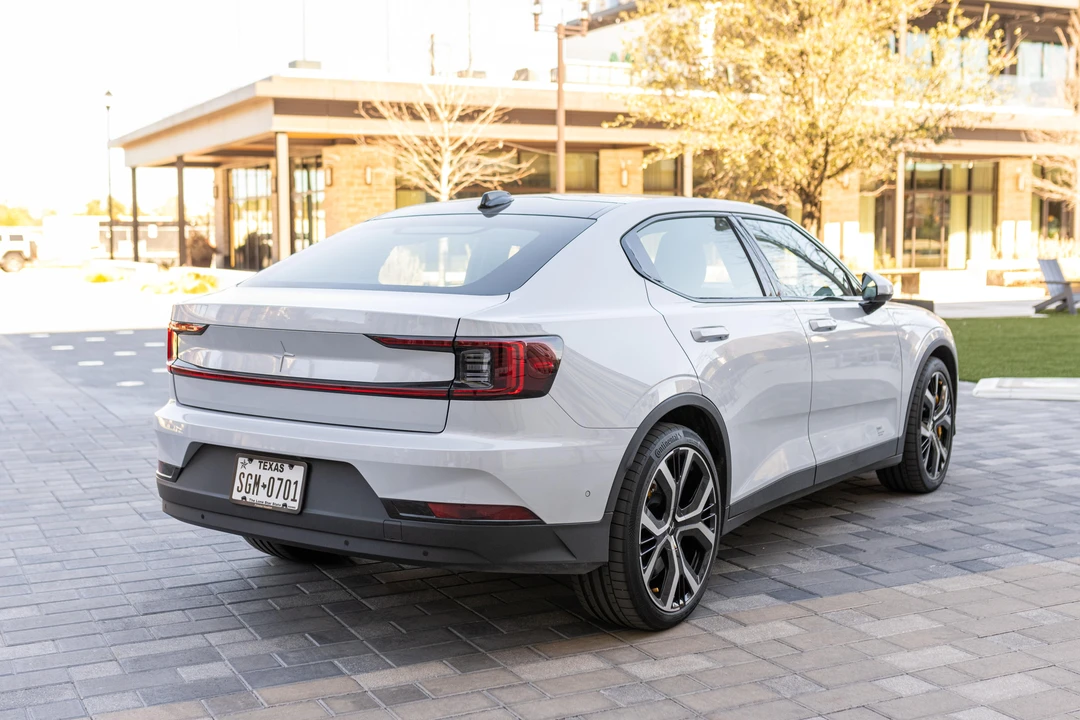 2022 Polestar 2 - Image 8 of 31