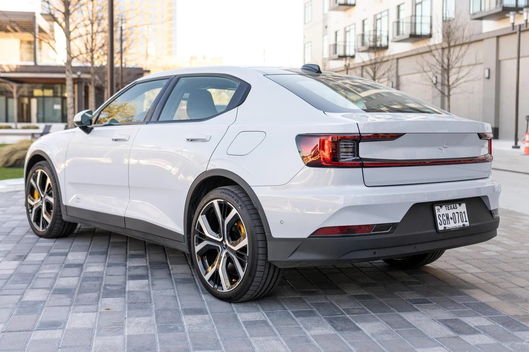 2022 Polestar 2 - Image 4 of 31
