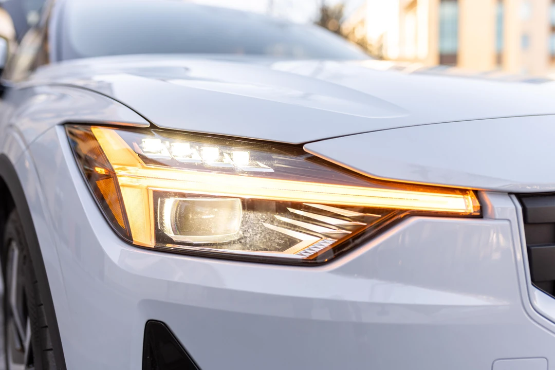 2022 Polestar 2 - Image 11 of 31