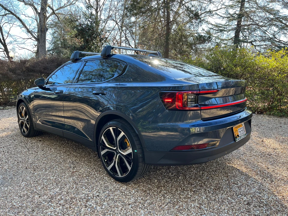 2022 Polestar 2 - Image 14 of 31