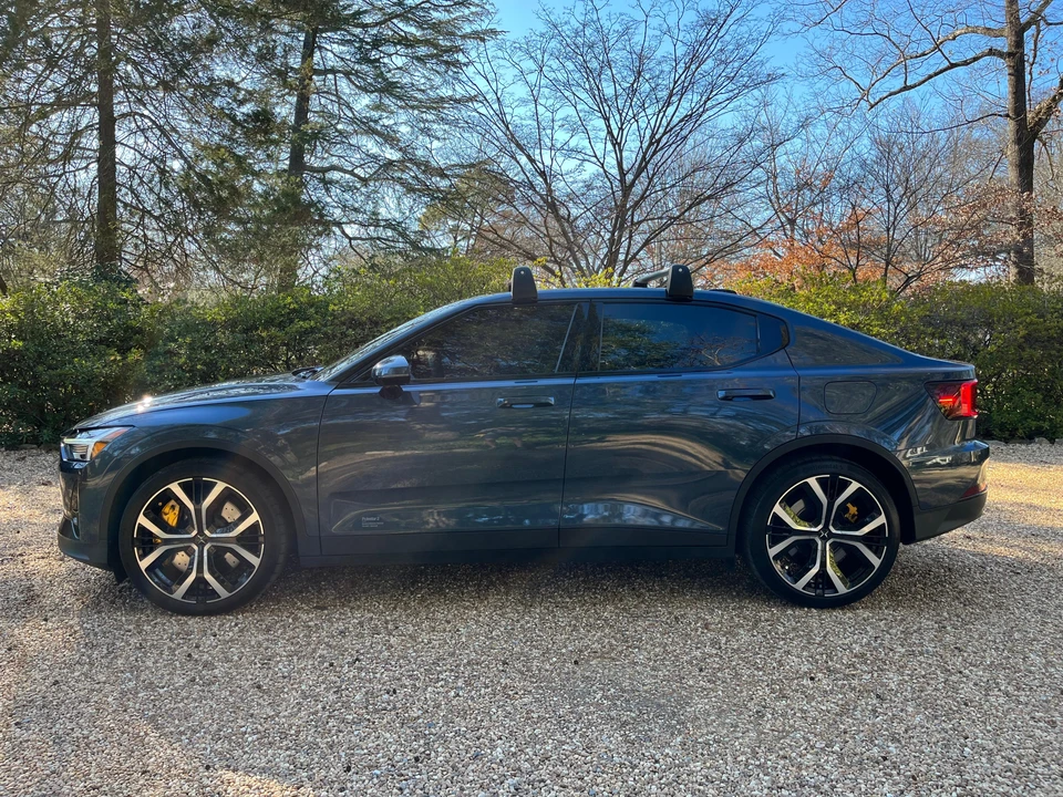 2022 Polestar 2 - Image 13 of 31