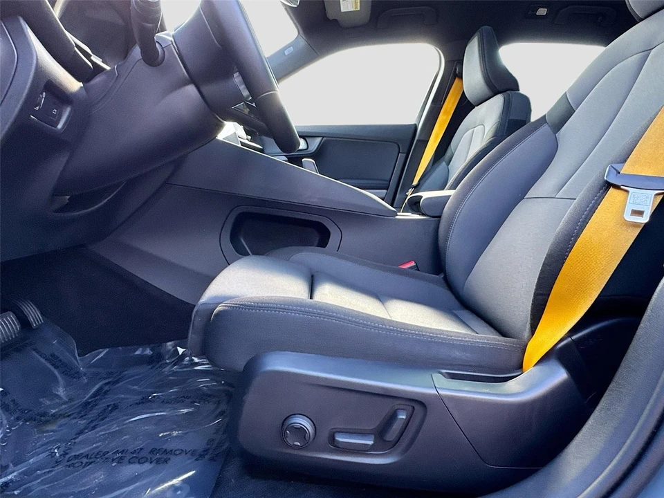 2022 Polestar 2 - Image 17 of 21