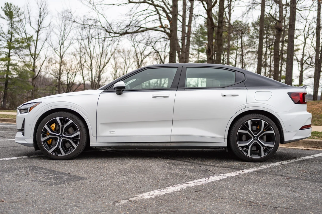 2022 Polestar 2 - Image 7 of 31