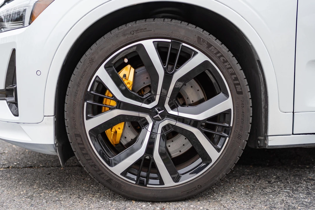 2022 Polestar 2 - Image 17 of 31