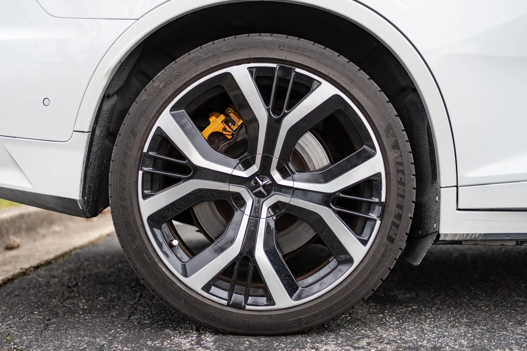 2022 Polestar 2 - Image 19 of 31