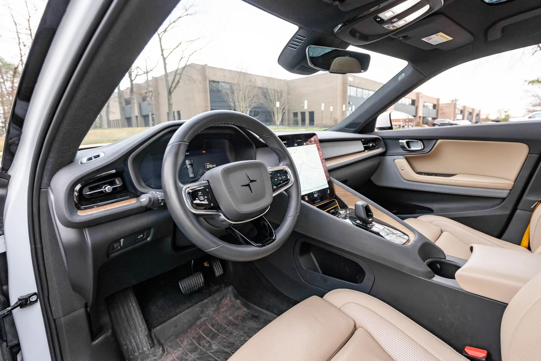 2022 Polestar 2 - Image 21 of 31
