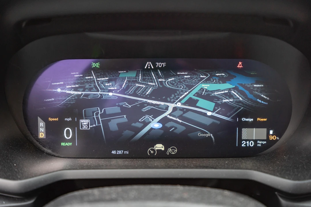 2022 Polestar 2 - Image 24 of 31