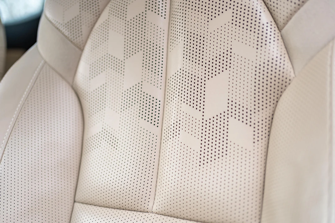 2022 Polestar 2 - Image 25 of 31
