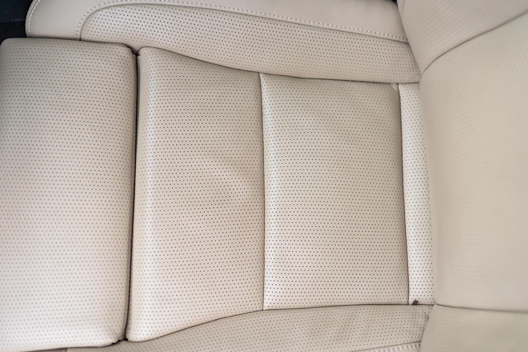2022 Polestar 2 - Image 26 of 31