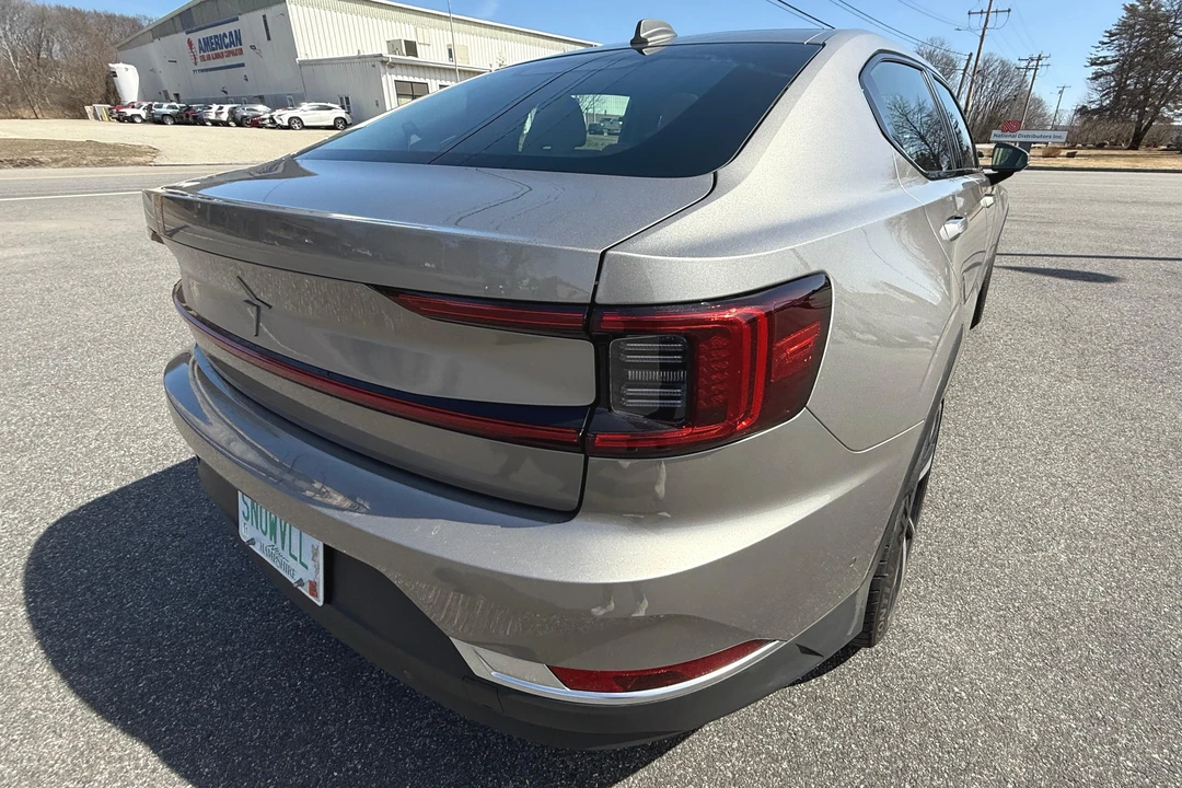 2022 Polestar 2 - Image 4 of 31