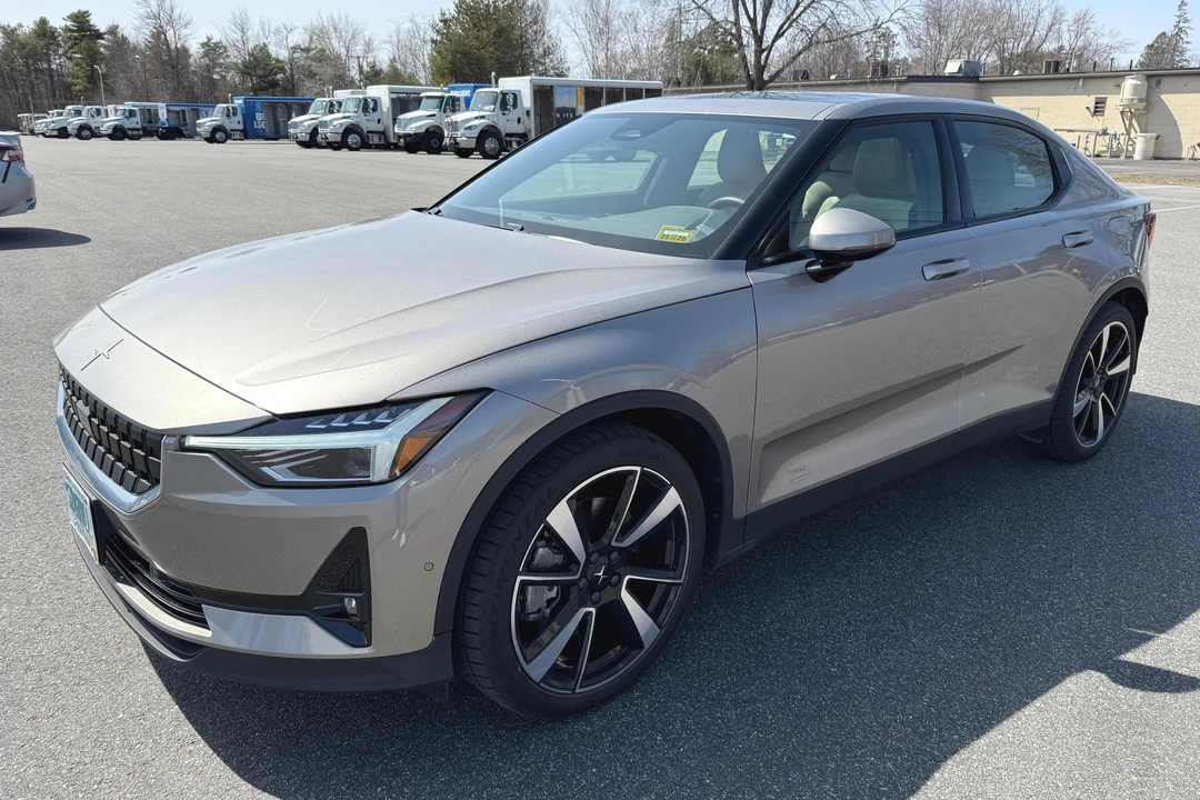 2022 Polestar 2 - Image 14 of 31