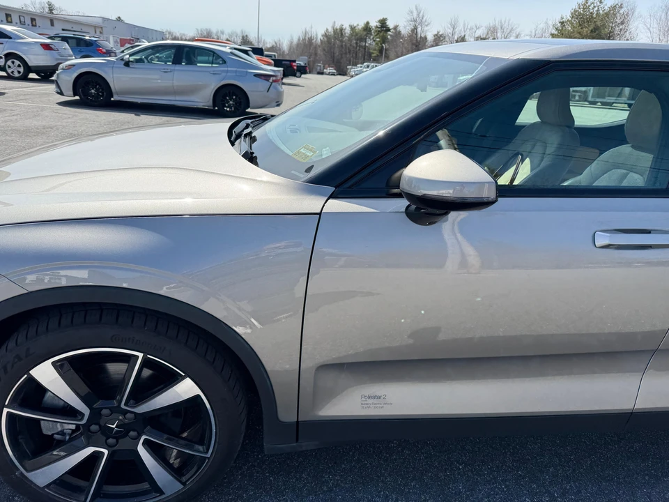 2022 Polestar 2 - Image 27 of 31