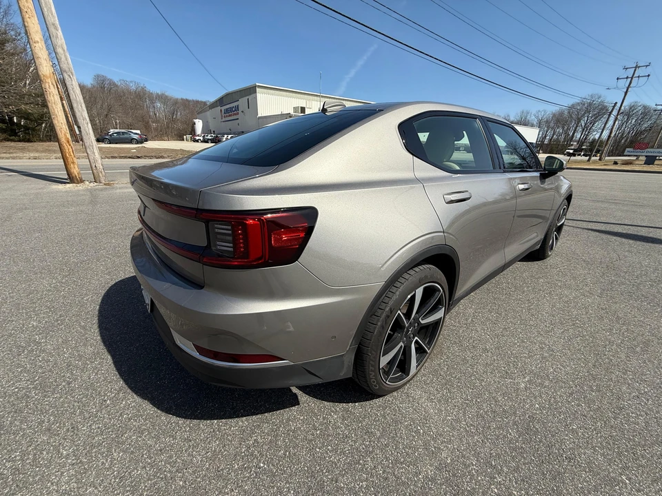 2022 Polestar 2 - Image 9 of 31