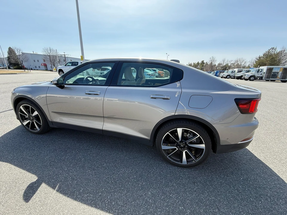 2022 Polestar 2 - Image 6 of 31