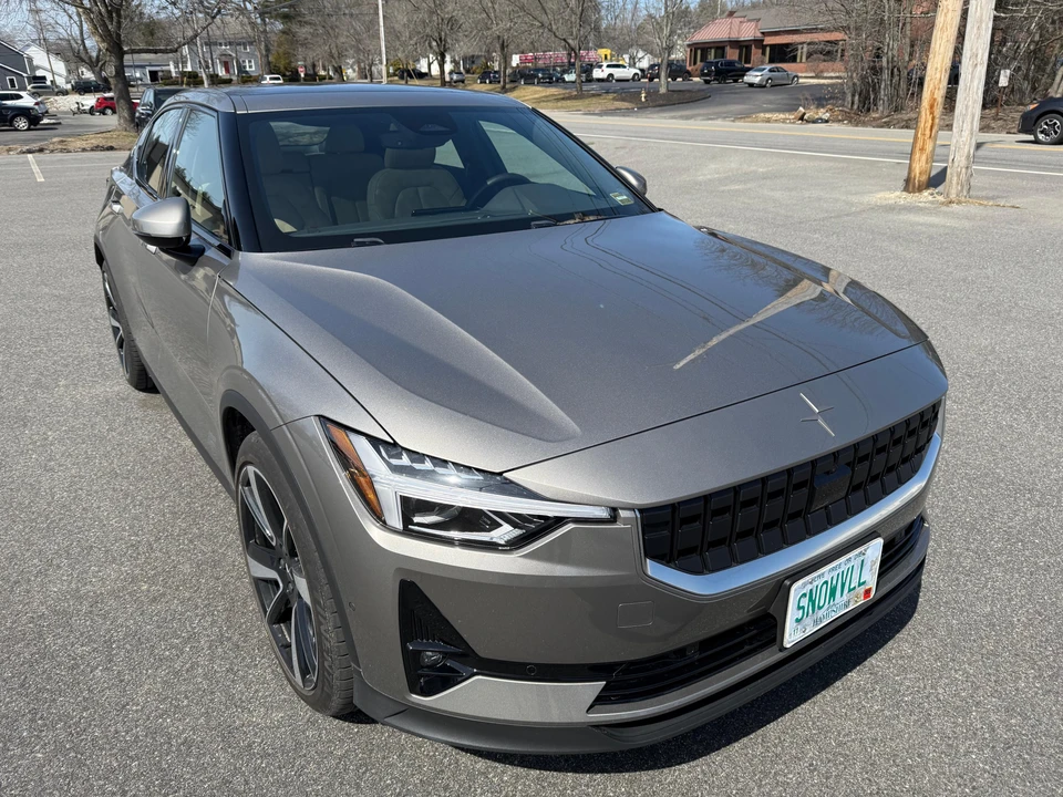 2022 Polestar 2 - Image 12 of 31