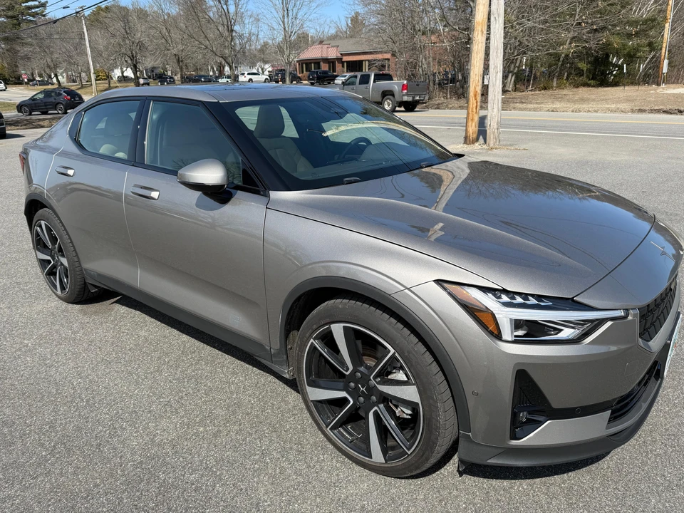 2022 Polestar 2 - Image 11 of 31
