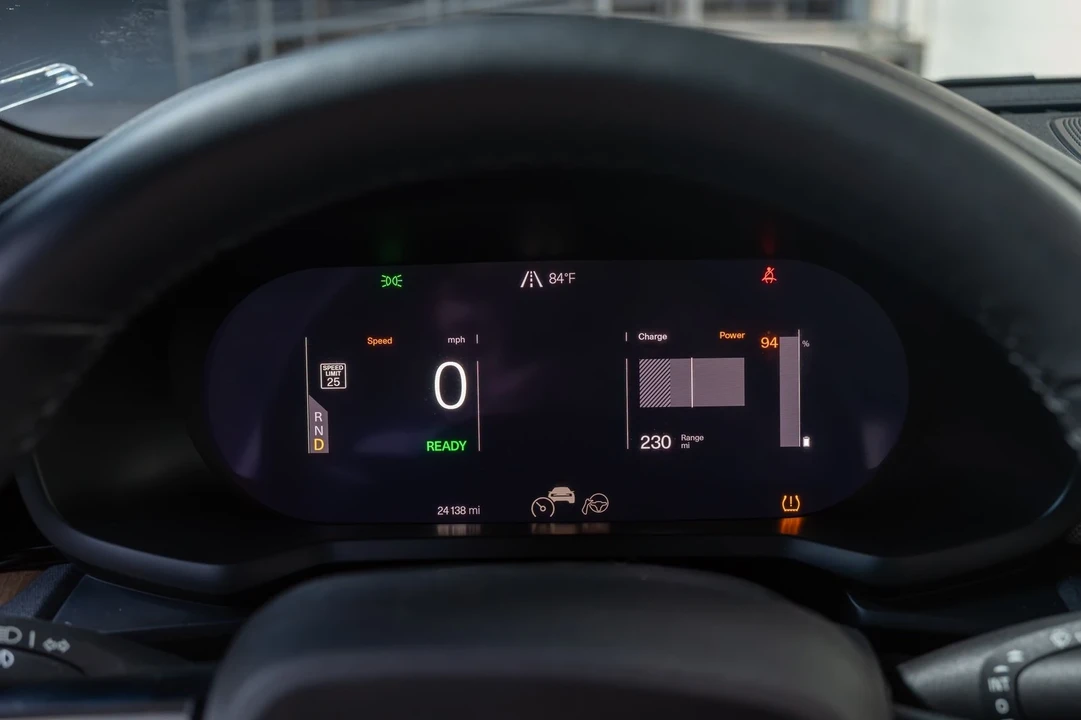 2022 Polestar 2 - Image 4 of 21