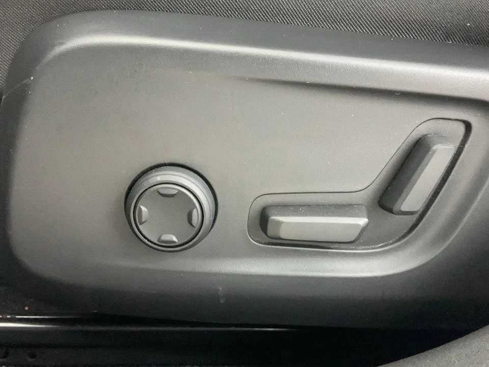 2022 Polestar 2 - Image 10 of 15