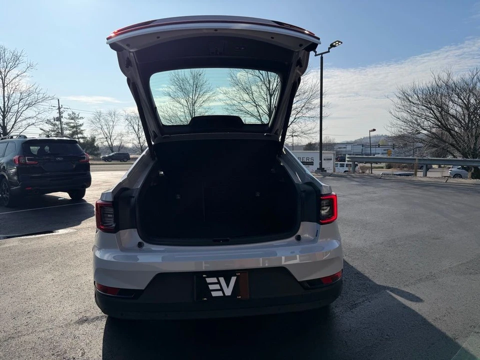 2022 Polestar 2 - Image 6 of 19