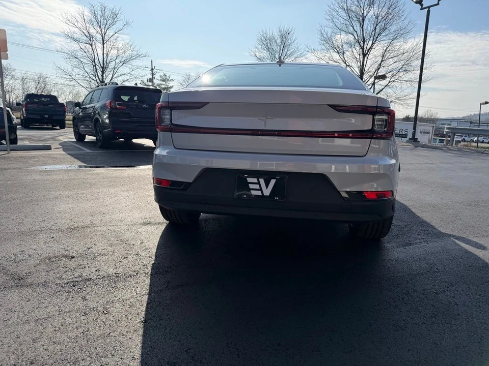 2022 Polestar 2 - Image 5 of 19