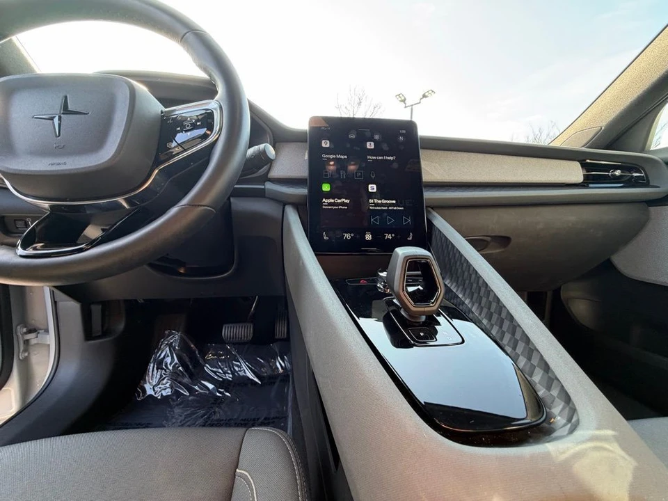 2022 Polestar 2 - Image 18 of 19